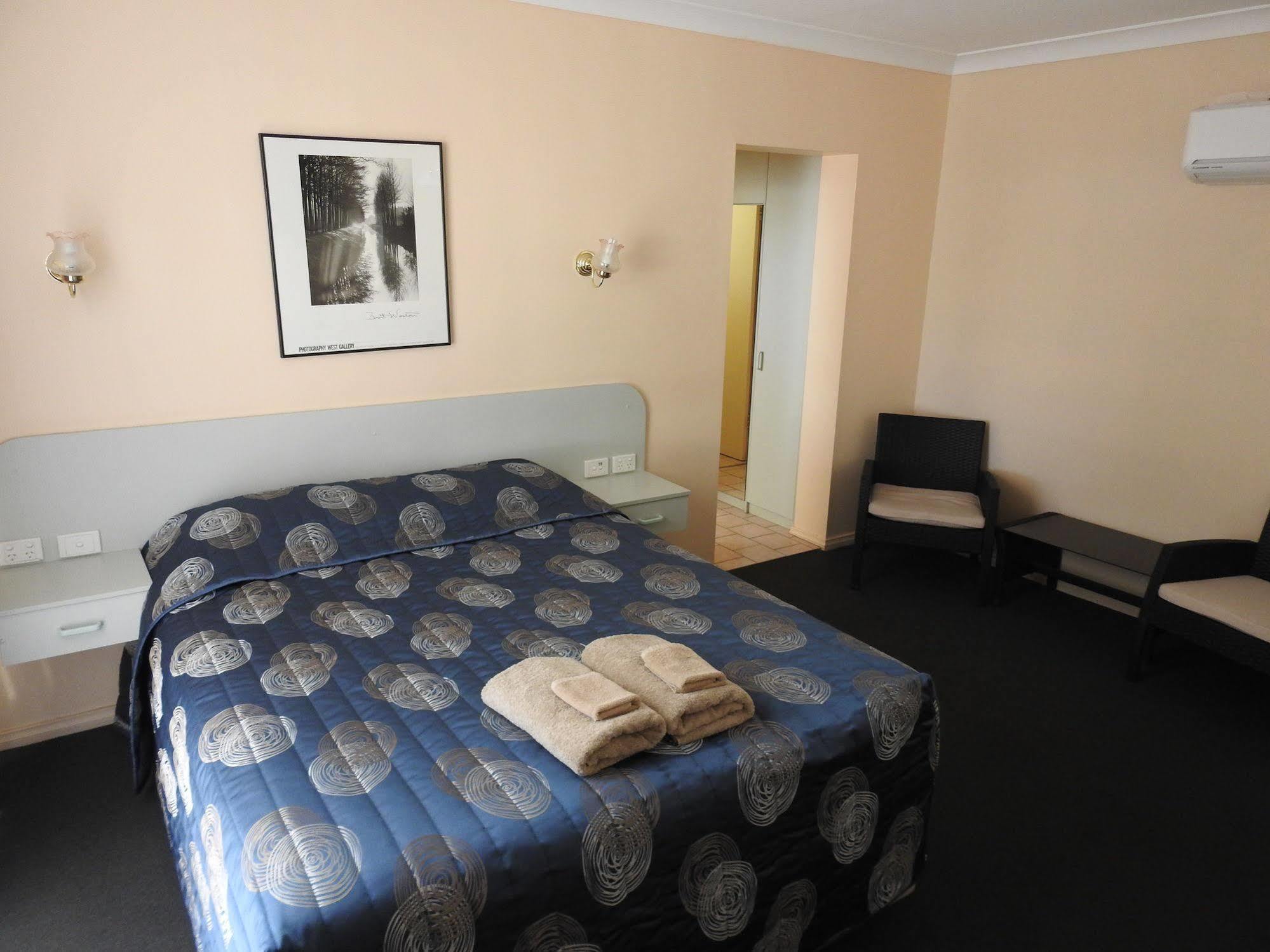 Copper City Motel Cobar Exterior photo